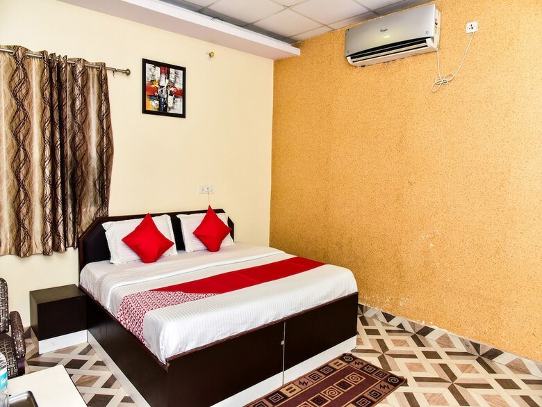 Oyo 24840 Hotel Ashiana Farm