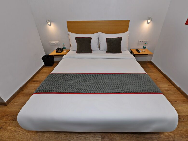 Oyo Flagship 17173 Hotel Function Inn