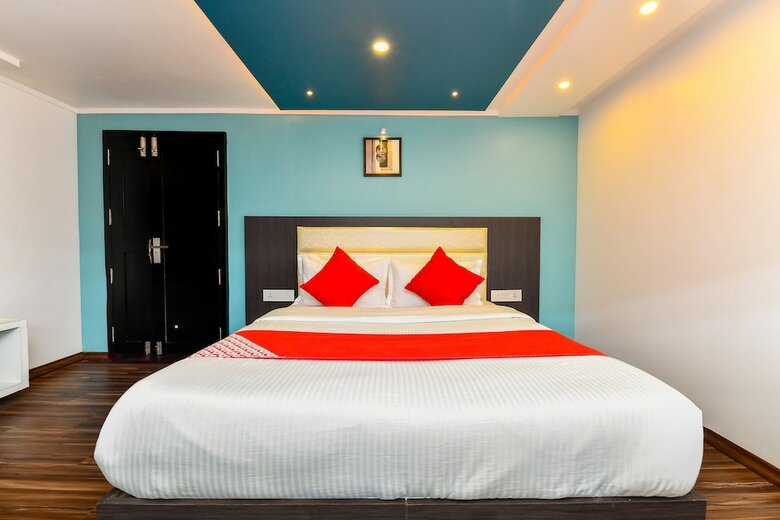 Hotel Oyo 24725 Houseboat Royal River 4bhk