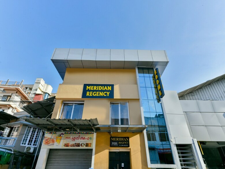 Hotel Oyo 17072 Meridian Regency
