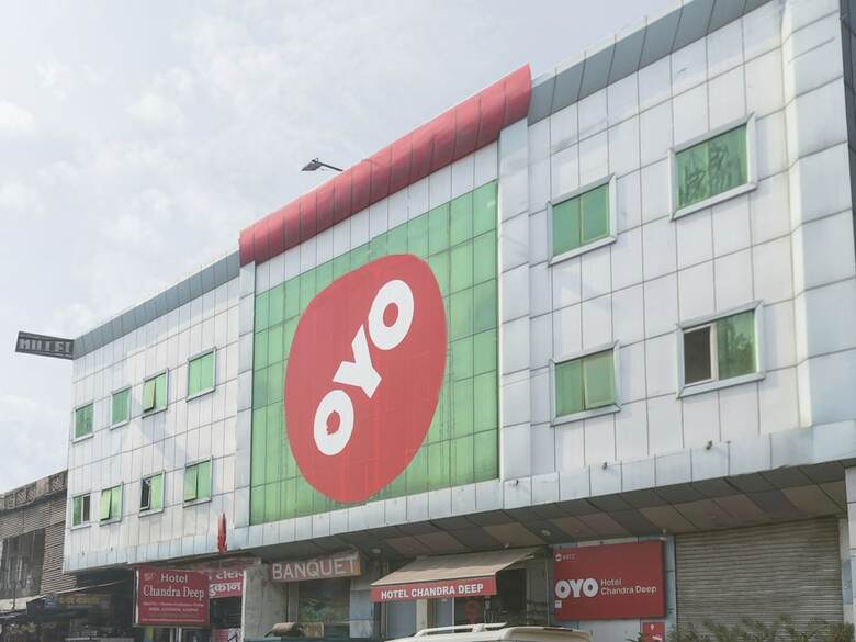 Oyo 4472 Hotel Chandra Deep
