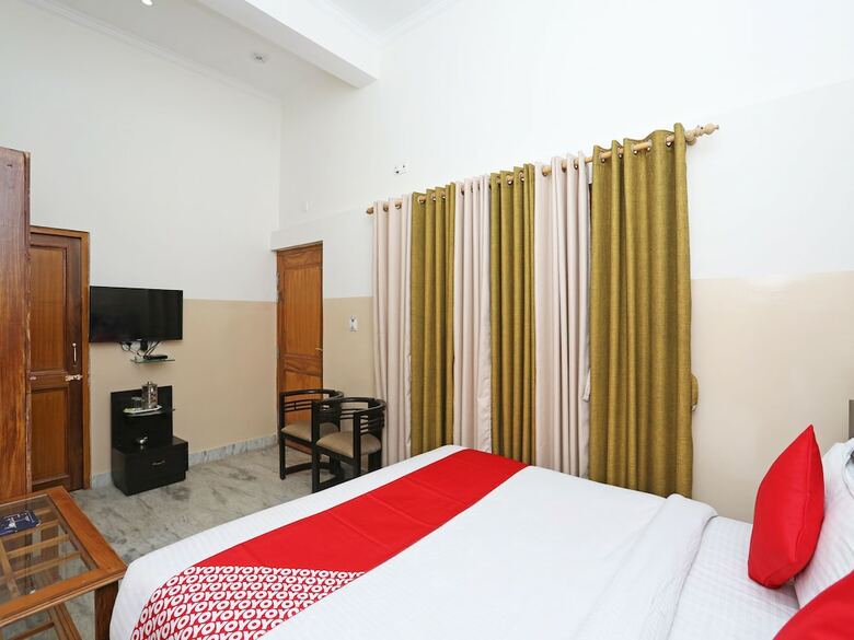 Oyo 19638 Hotel Jay Continental