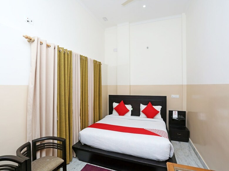 Oyo 19638 Hotel Jay Continental
