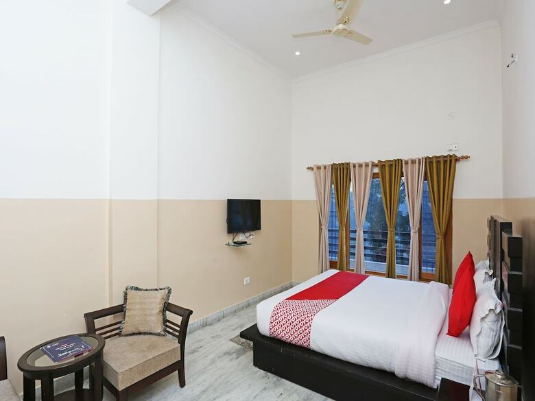 Oyo 19638 Hotel Jay Continental
