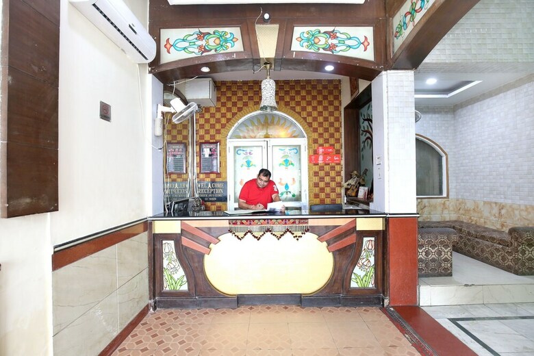 Oyo 17430 Gulshah Hotel