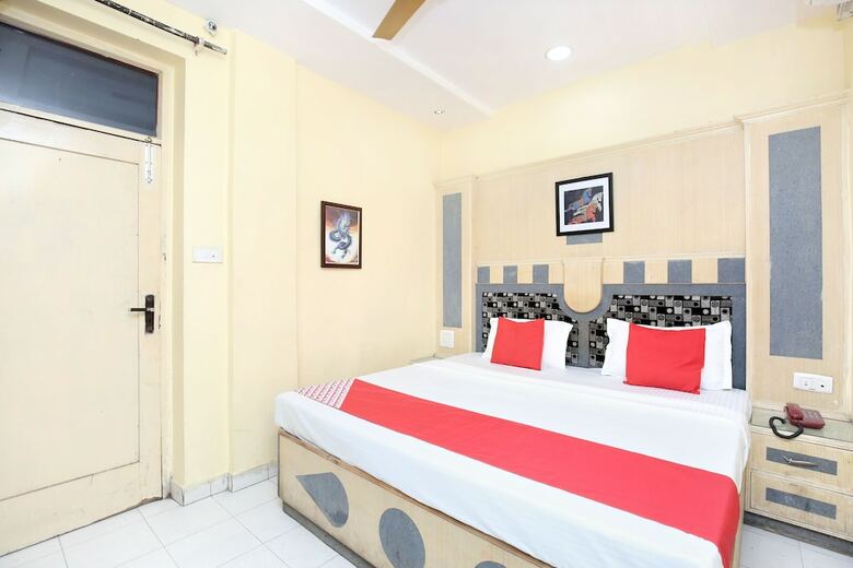 Oyo 17430 Gulshah Hotel