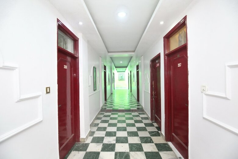 Oyo 17430 Gulshah Hotel