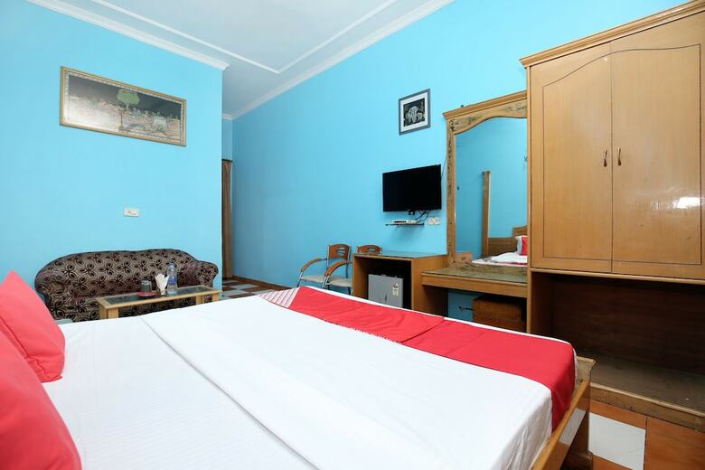 Oyo 17430 Gulshah Hotel
