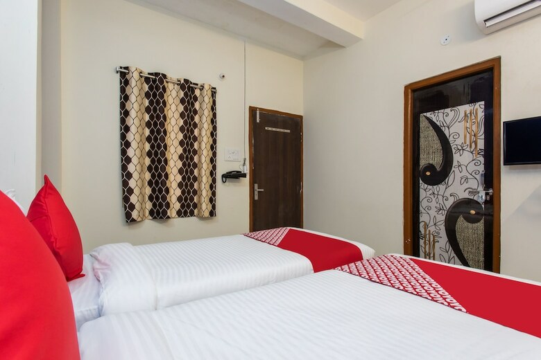 Hotel Oyo 27862 Shree Devina Palace