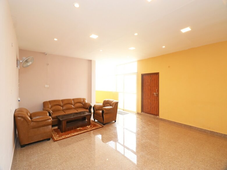 Oyo 22749 Hotel Mda