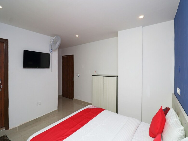Oyo 22749 Hotel Mda