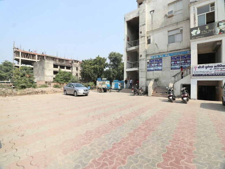 Oyo 22749 Hotel Mda