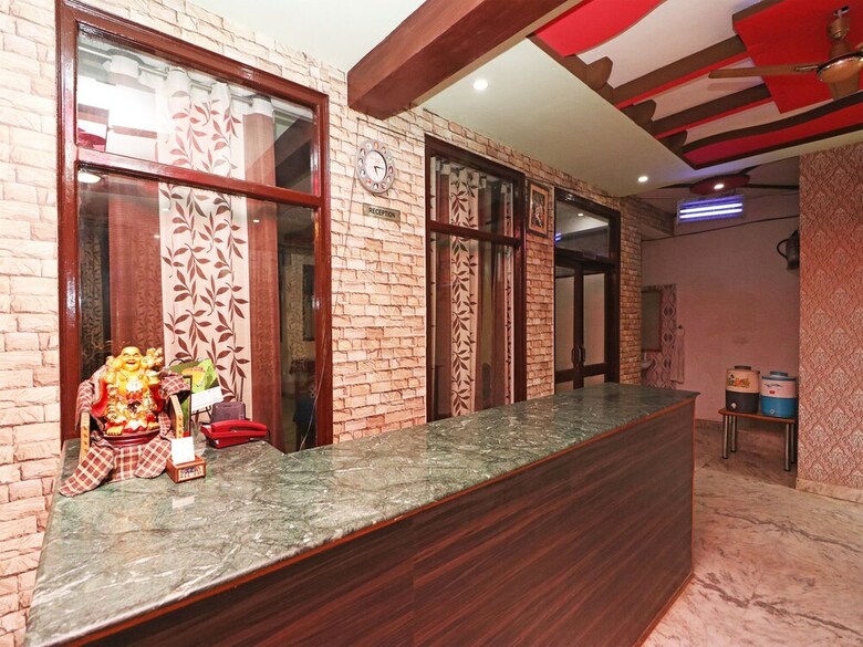 Oyo 22015 Hotel Lakshya Palace