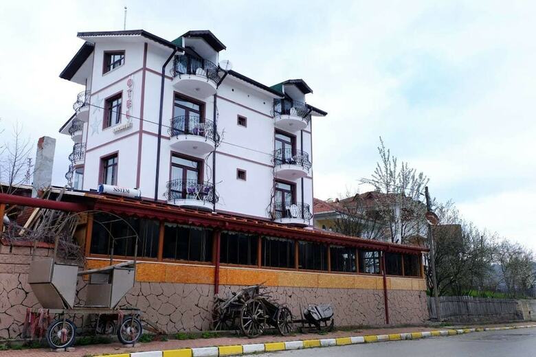 Sarimese Hotel