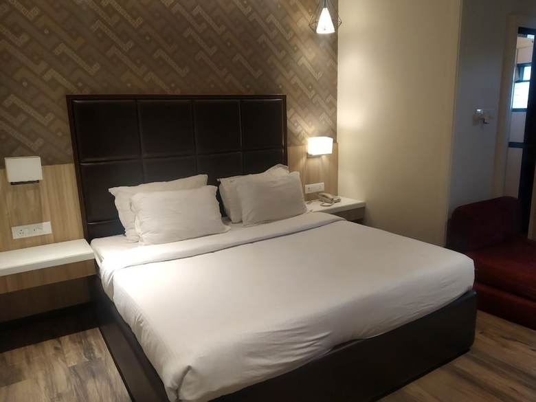 Four Season Recreation Hotel And Spa