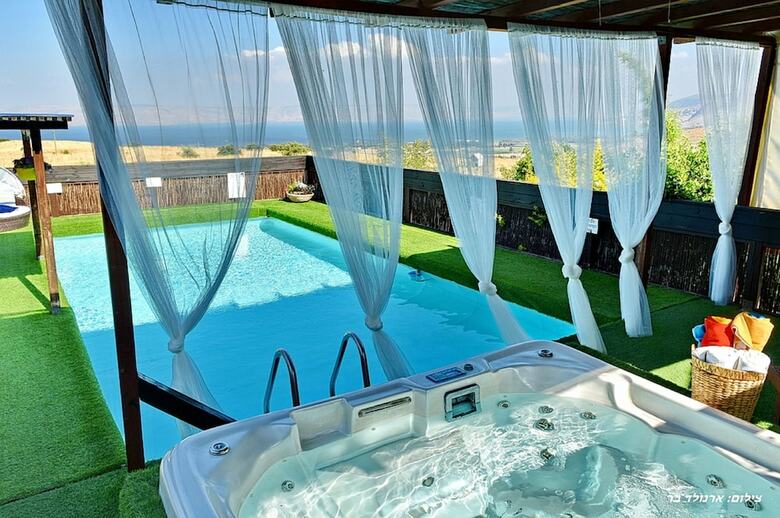 Cabana Touchwood