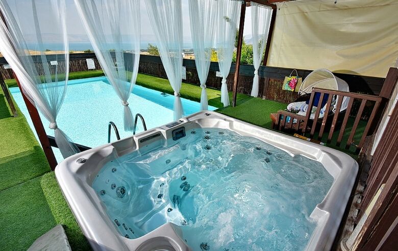 Cabana Touchwood