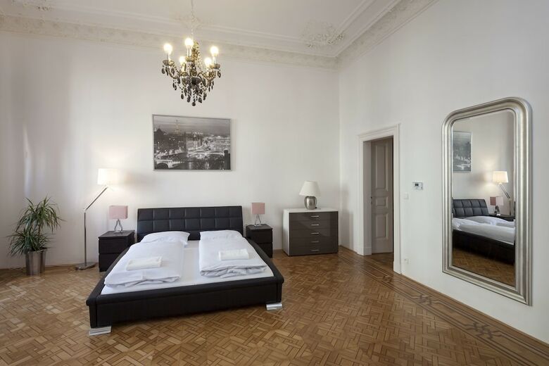 Capital Apartments City