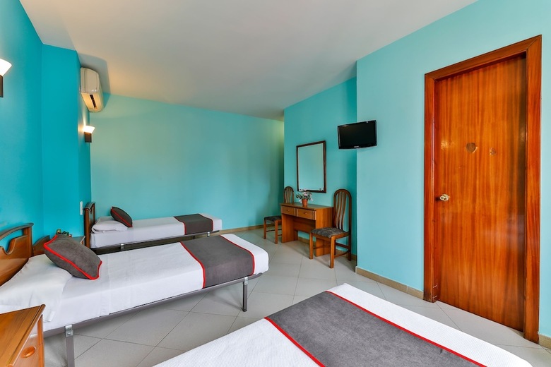 Oyo Hotel Can Peixan