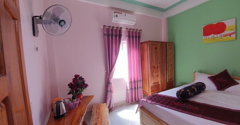 Hotel Queen Ponaland Homestay