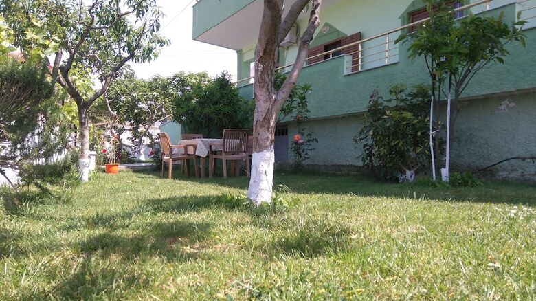 Aparthotel Apartaments Skrapalli