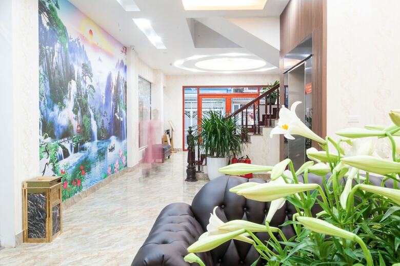 Hotel Khach San Sao