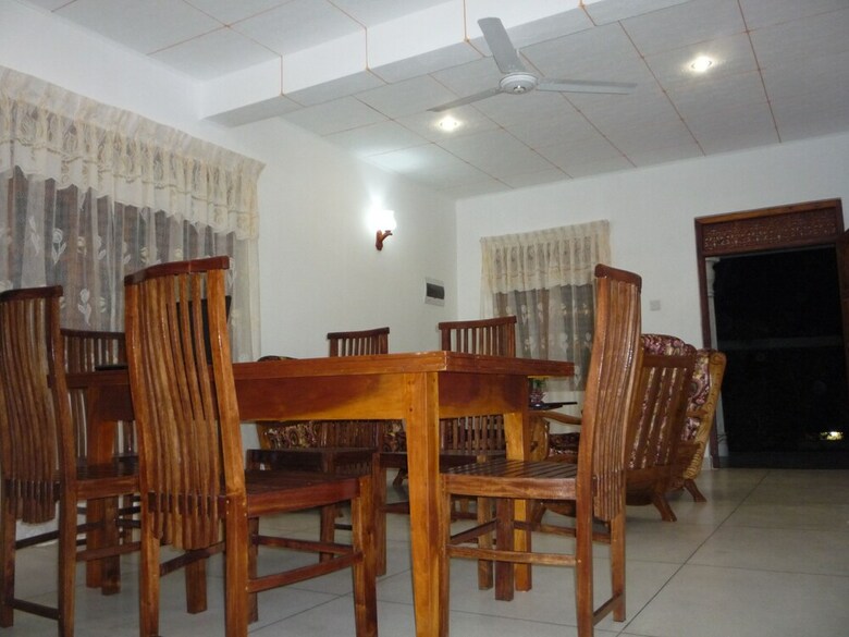 Hostal Nest Residence