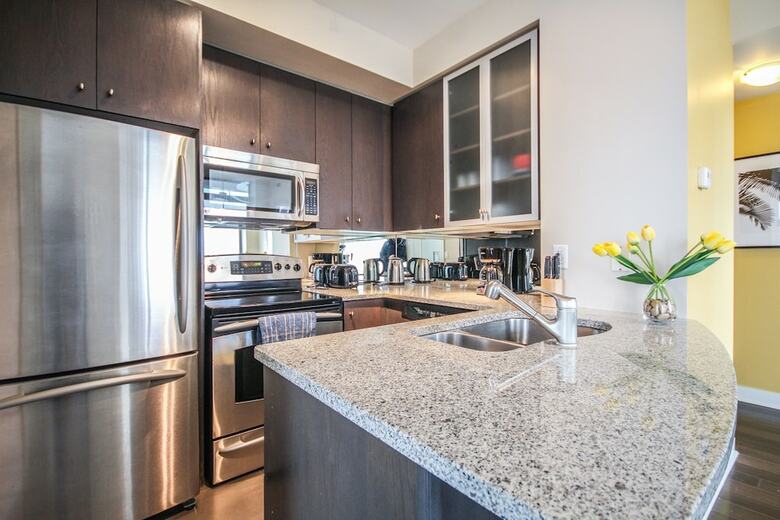 Hotel Sarkar Suites - Yorkville