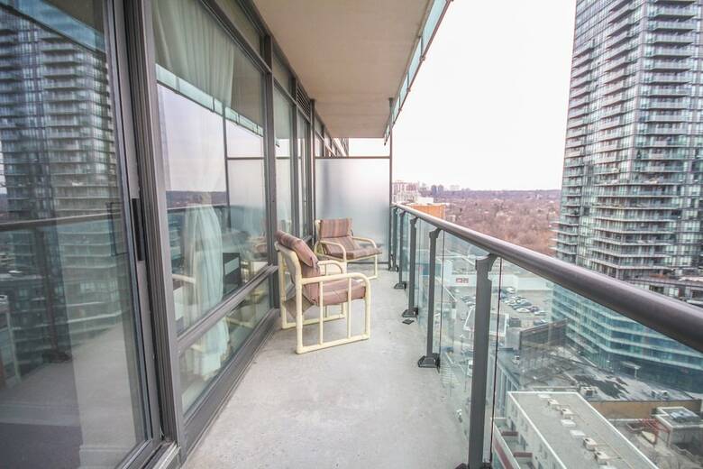 Hotel Sarkar Suites - Yorkville