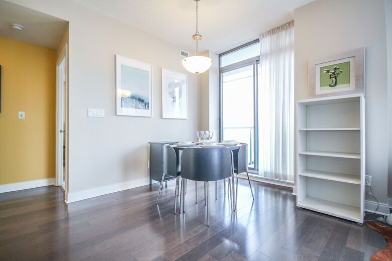 Hotel Sarkar Suites - Yorkville