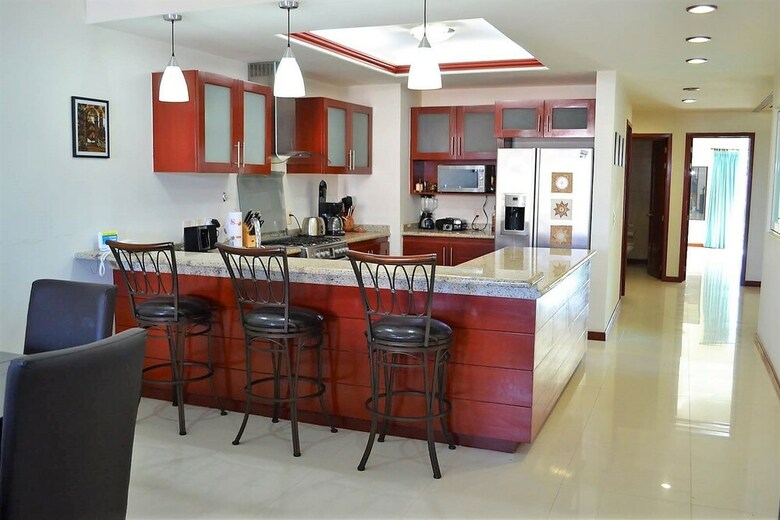 Condo Torre Diamante 305 By Mdr