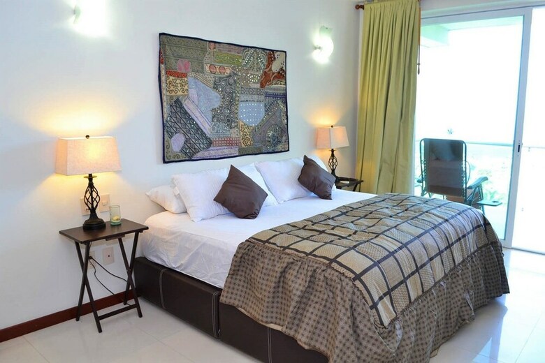 Condo Torre Diamante 305 By Mdr