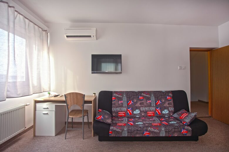 Hotel London Rooms Zagreb Airport