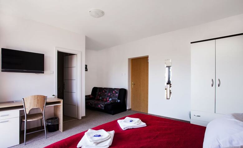 Hotel London Rooms Zagreb Airport