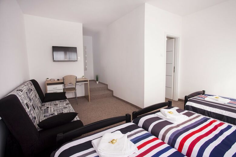Hotel London Rooms Zagreb Airport