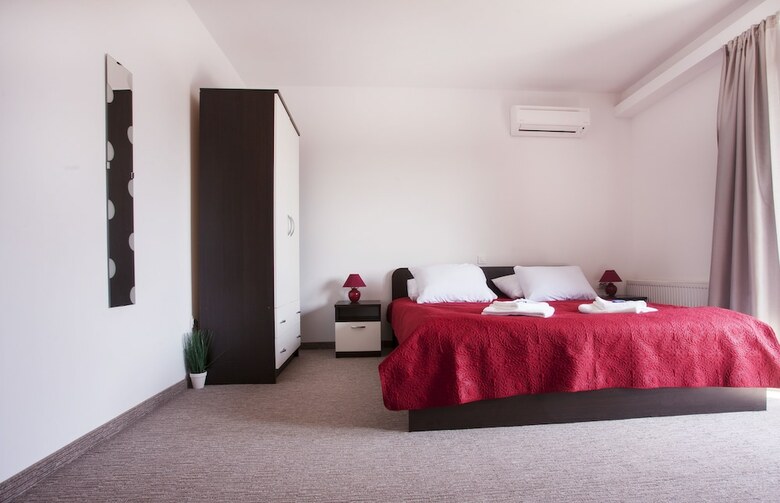 Hotel London Rooms Zagreb Airport