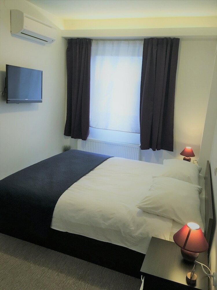 Hotel London Rooms Zagreb Airport