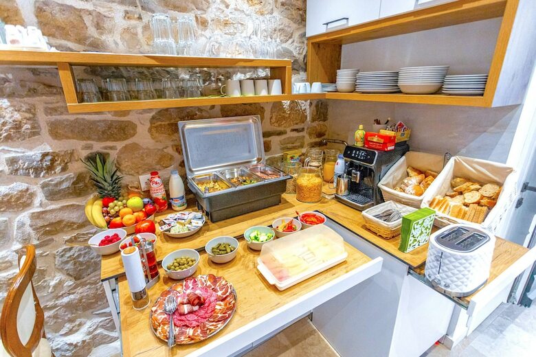 Hotel L U X E Split Luxury Rooms