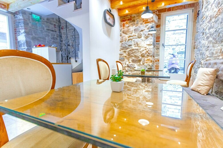 Hotel L U X E Split Luxury Rooms