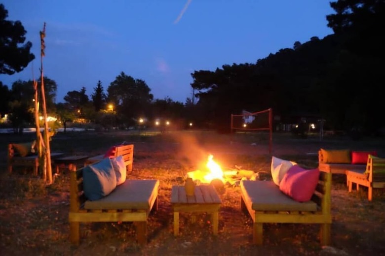 Hostal Camp Meeting Point