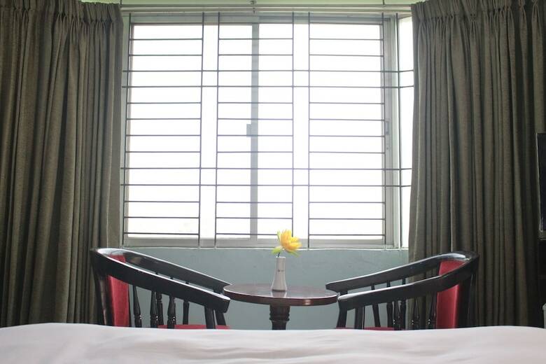 Grand Lake View Hotel