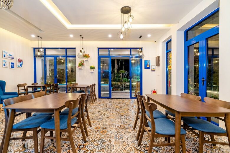 Hotel Vivian Blue Villa