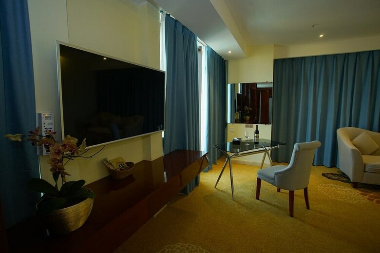 Grand Park Hotel