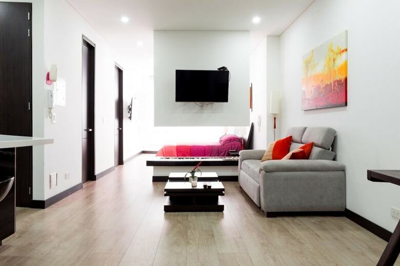 Chic� Apartments By Nomad Guru