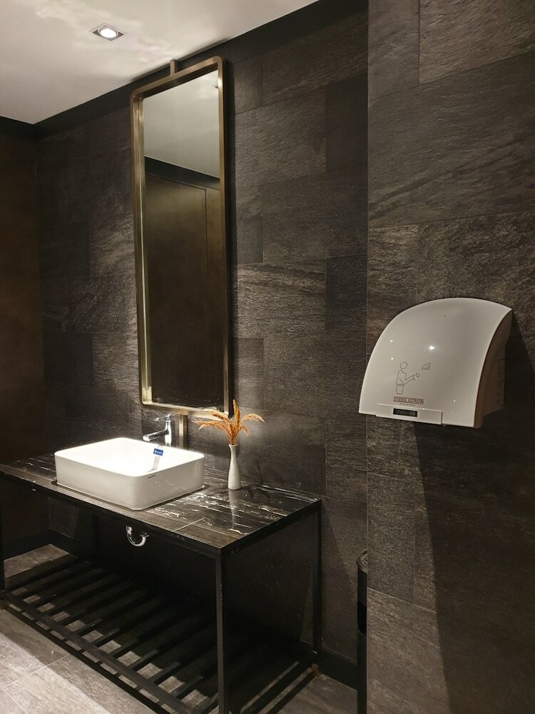 Hotel Aspira One Sutthisan