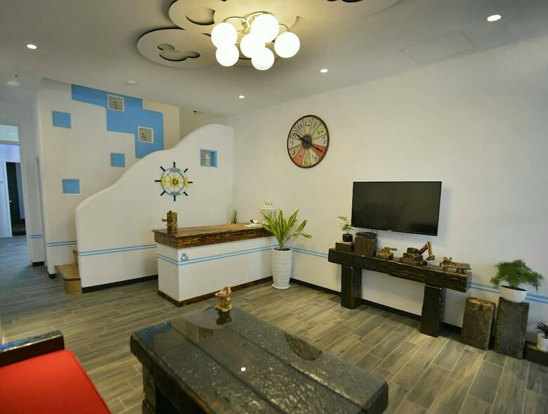 Hotel And B&B