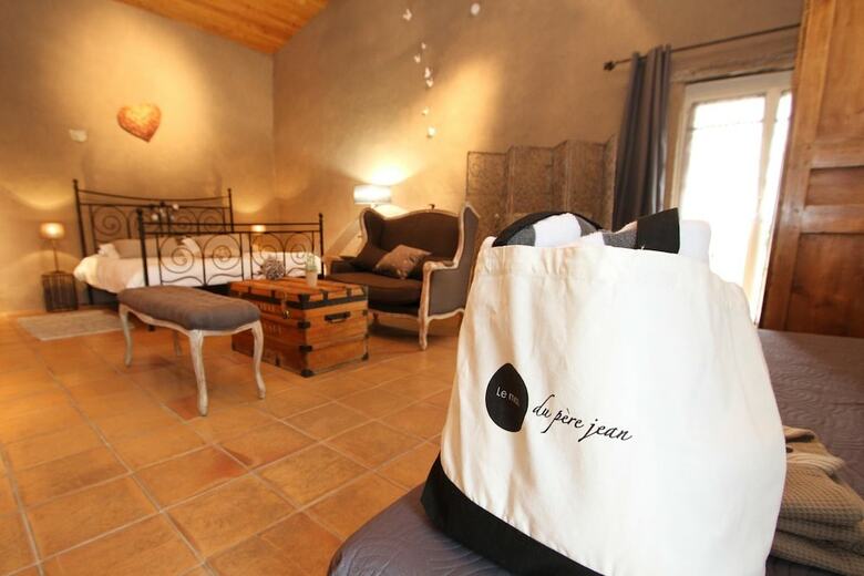 Hotel Le Mas Du Pere Jean