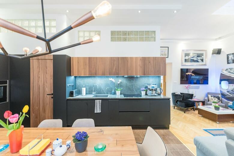 Oasis Apartments - Castle District I