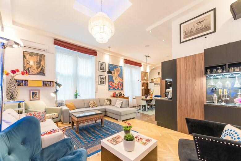 Oasis Apartments - Castle District I