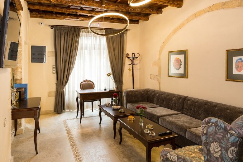 Hotel Phaedra Suites